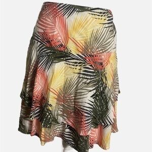 White House Black Market Tiered Soft Flirty Palm skirt